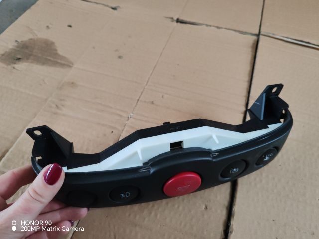 bontott FIAT PUNTO II Vészvillogó Kapcsoló