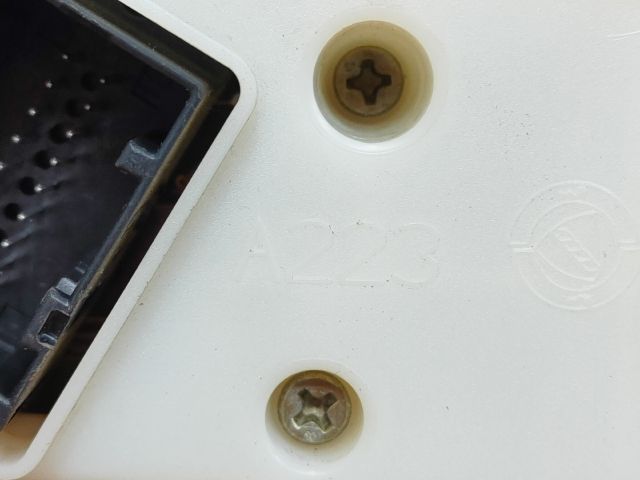 bontott FIAT PUNTO II Vészvillogó Kapcsoló