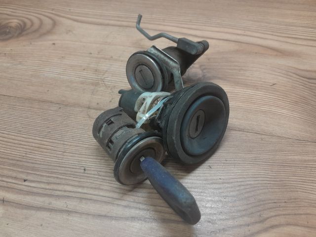 bontott FIAT PUNTO II Zárbetét Szett