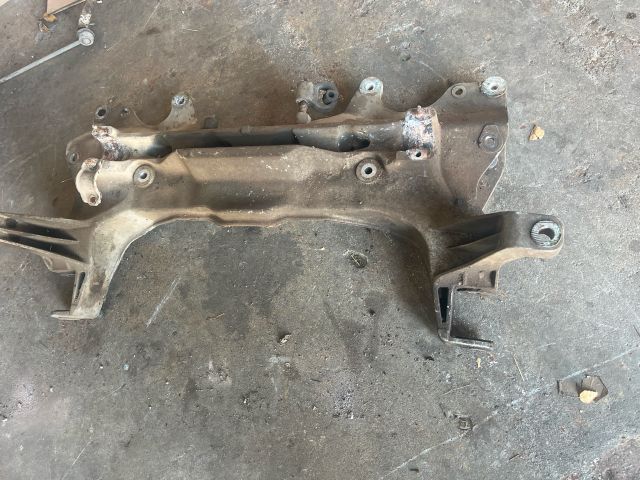 bontott FIAT QUBO Első Bölcső