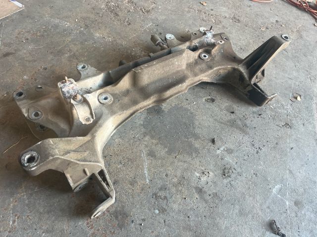 bontott FIAT QUBO Első Bölcső