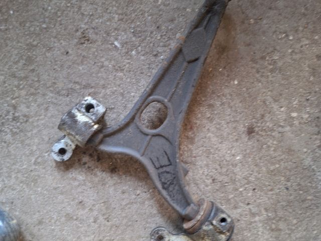 bontott FIAT SCUDO Bal első Lengőkar