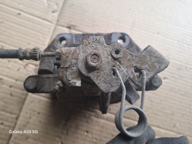 bontott FIAT SCUDO Bal hátsó Féknyereg Munkahengerrel