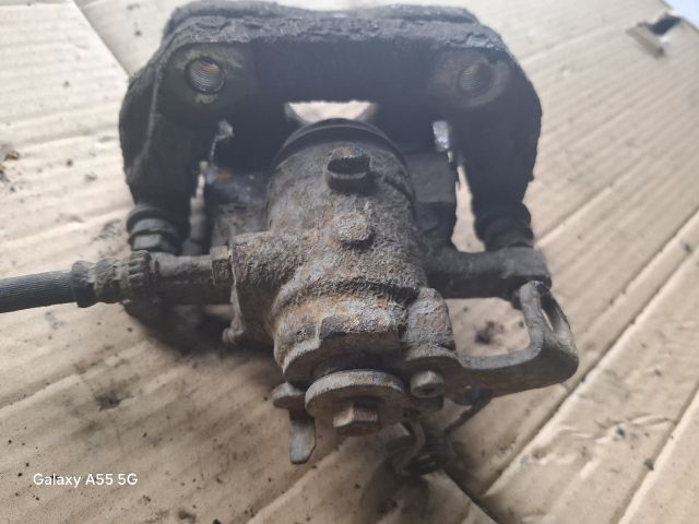 bontott FIAT SCUDO Bal hátsó Féknyereg Munkahengerrel