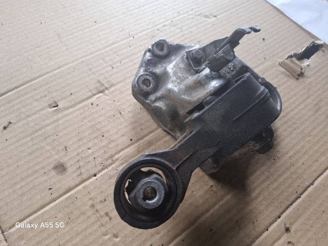 bontott FIAT SCUDO Motor Tartó Bak (Fém)