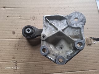 bontott FIAT SCUDO Motor Tartó Bak (Fém)