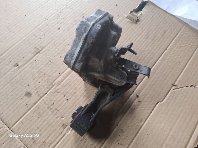 bontott FIAT SCUDO Motor Tartó Bak (Fém)