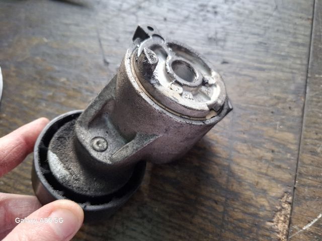 bontott FIAT SCUDO Szíjfeszítő Görgő