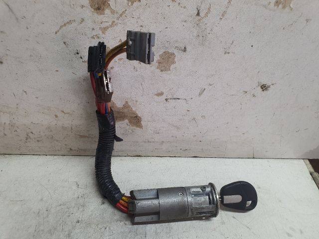 bontott FIAT SCUDO Gyújtáskapcsoló Házzal