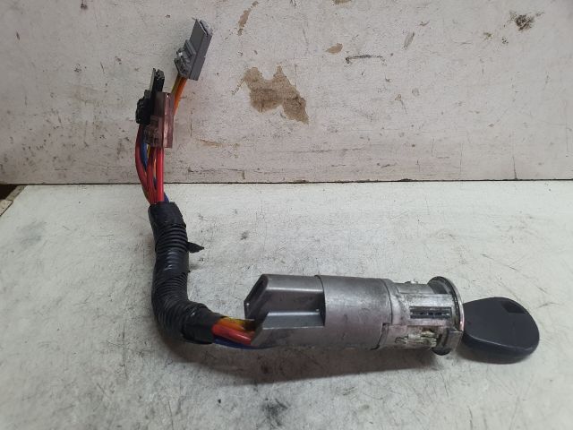 bontott FIAT SCUDO Gyújtáskapcsoló Házzal