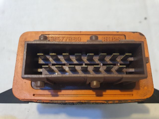 bontott FIAT SCUDO Hűtőventilátor Relé