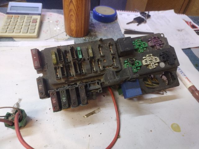 bontott FIAT SCUDO Biztosítéktábla Motortér