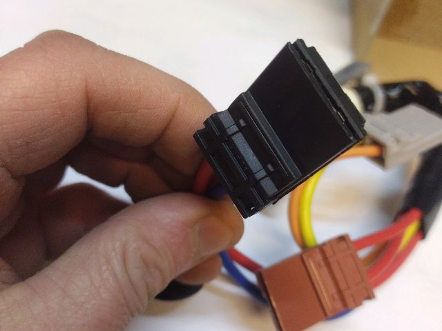 bontott FIAT SCUDO Gyújtáskapcsoló Házzal