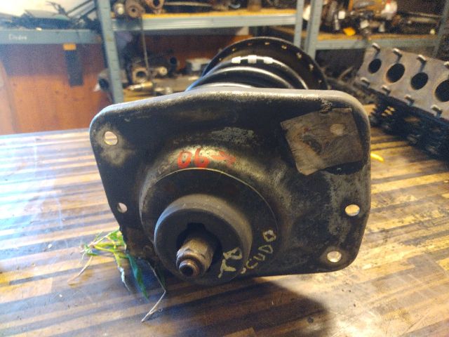 bontott FIAT SCUDO Bal első Gólyaláb (Lengécsillapító, Rugó)