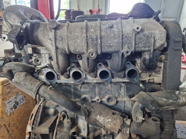 bontott FIAT SCUDO Motor (Fűzött blokk hengerfejjel)