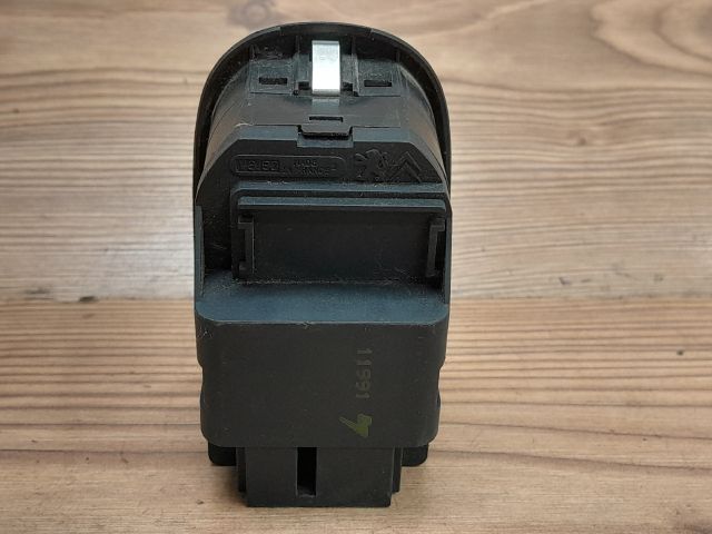 bontott FIAT SCUDO Ablakemelő Kapcsoló Négyes / Kettes