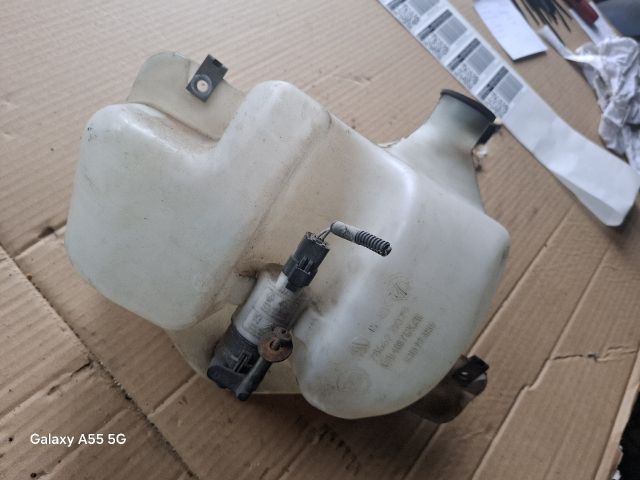 bontott FIAT SCUDO Ablakmosó Tartály