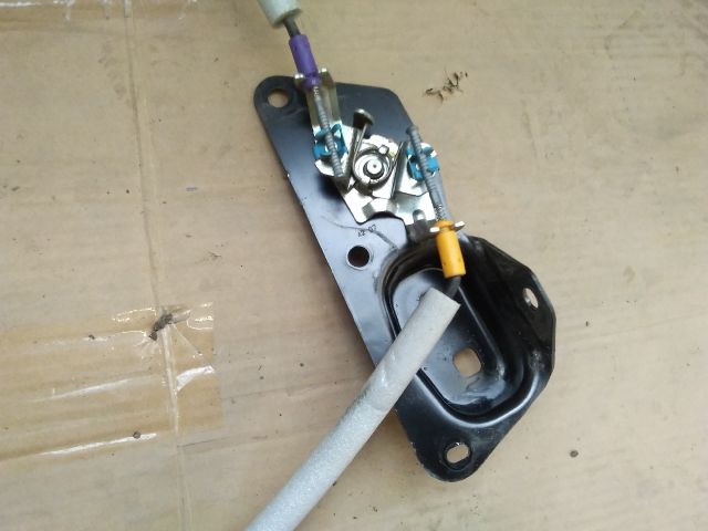 bontott FIAT SCUDO Bal Csomagtérajtó Zárszerkezet