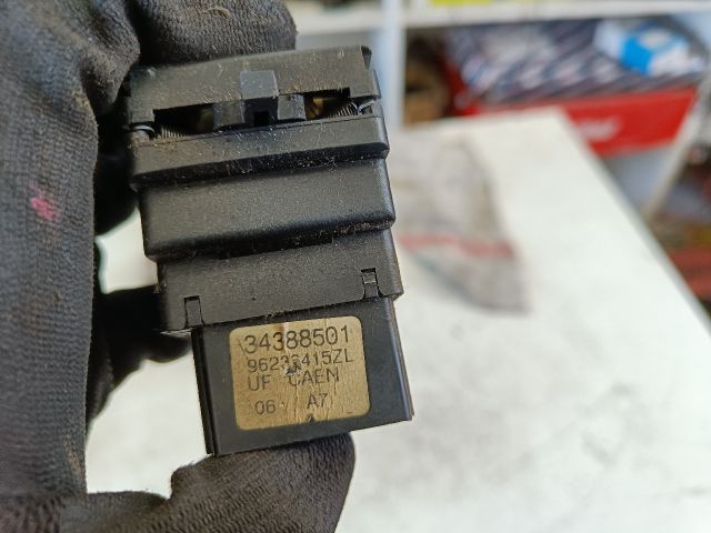 bontott FIAT SCUDO Bal Kormánykapcsoló Irányjelző