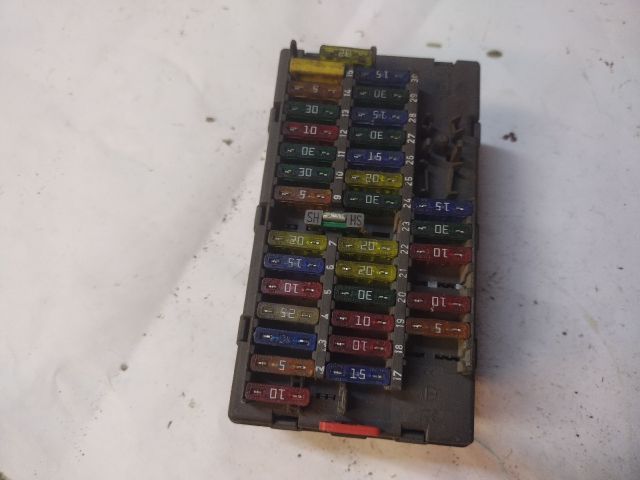 bontott FIAT SCUDO Biztosítéktábla Utastér