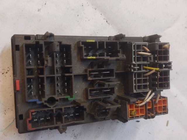 bontott FIAT SCUDO Biztosítéktábla Utastér