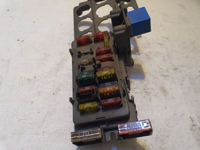 bontott FIAT SCUDO Biztosítéktábla Utastér