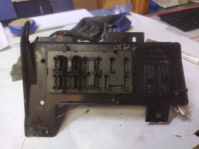 bontott FIAT SCUDO Biztosítéktábla Utastér