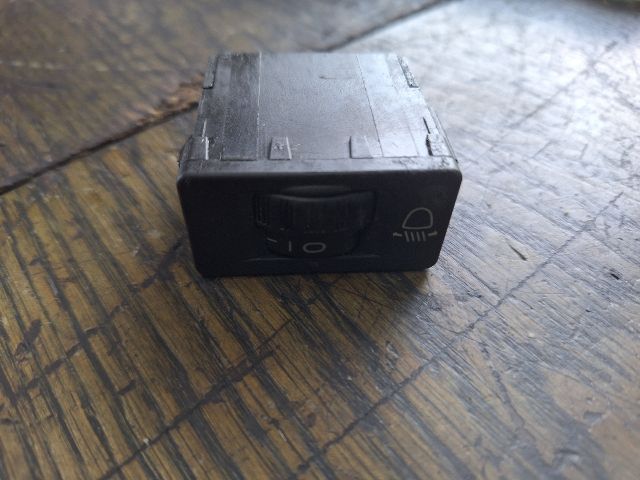 bontott FIAT SCUDO Fényszórómagasság Állító Kapcsoló