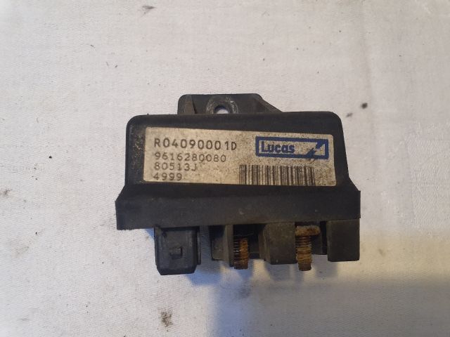 bontott FIAT SCUDO Izzító Relé