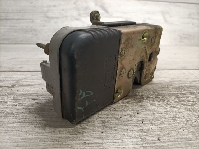 bontott FIAT SCUDO Jobb első Ajtózár