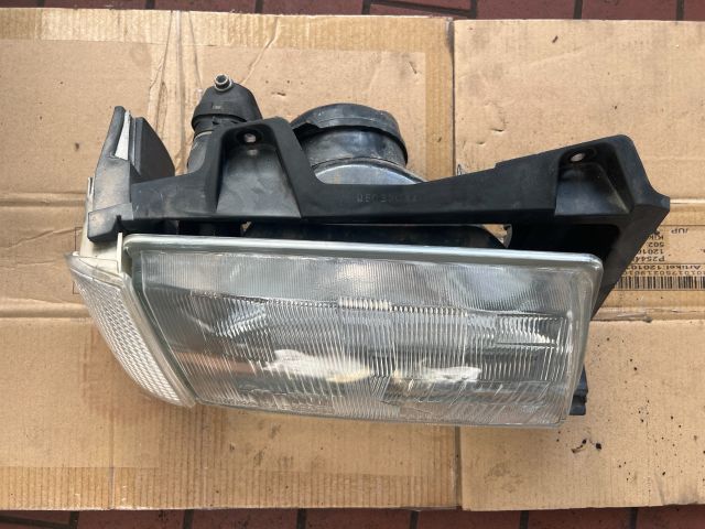 bontott FIAT SCUDO Jobb Fényszóró