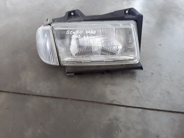 bontott FIAT SCUDO Jobb Fényszóró