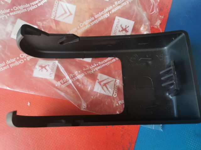 bontott FIAT SCUDO Jobb hátsó Alsó Zsanér