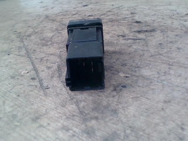 bontott FIAT SCUDO Klíma Nyomásérzékelő Kapcsoló