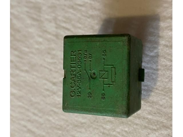 bontott FIAT SCUDO Relé