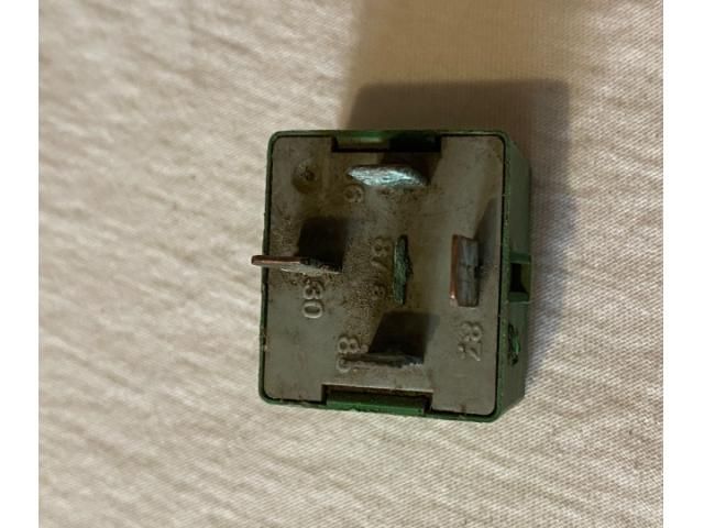 bontott FIAT SCUDO Relé