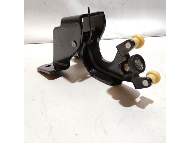 bontott FIAT SCUDO Tolóajtó Sín Görgő