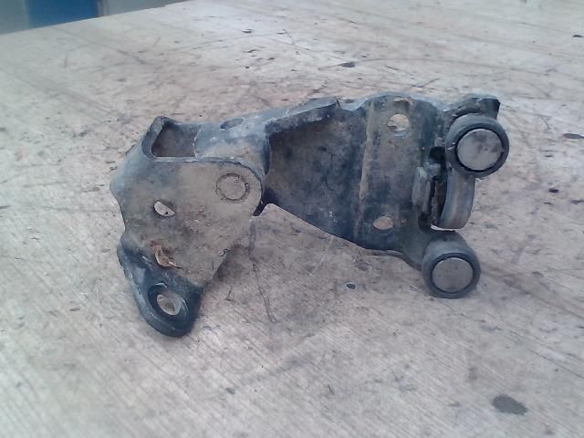 bontott FIAT SCUDO Tolóajtó Sín Görgő