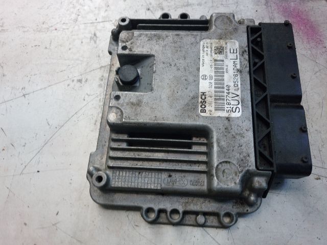 bontott FIAT SEDICI Motorvezérlő