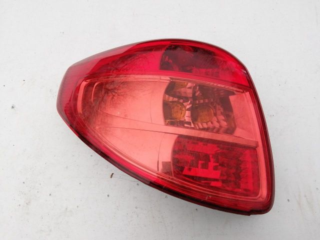 bontott FIAT SEDICI Bal Hátsó Lámpa