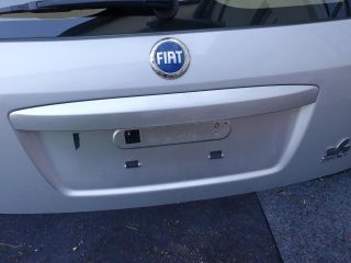 bontott FIAT SEDICI Csomagtérajtó (Részeivel)