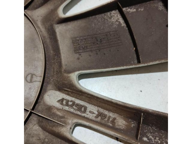 bontott FIAT SEDICI Dísztárcsa (1 db)