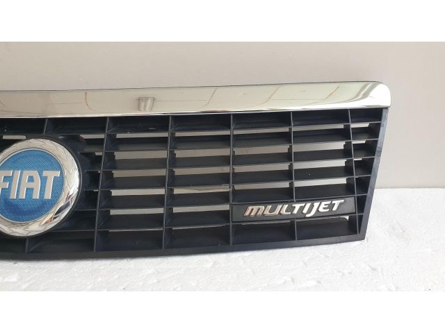 bontott FIAT SEDICI Hűtőrács