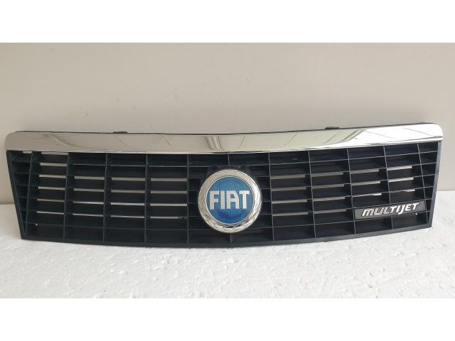 bontott FIAT SEDICI Hűtőrács