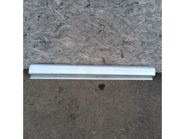 bontott FIAT SEDICI Jobb Küszöb