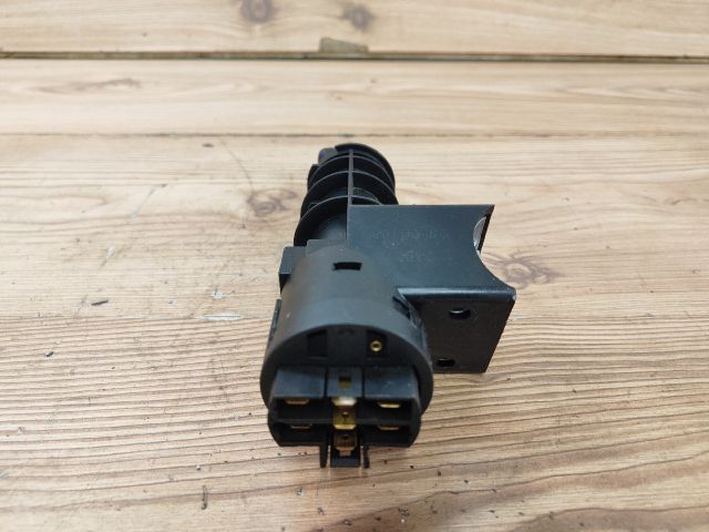 bontott FIAT SEICENTO Gyújtáskapcsoló