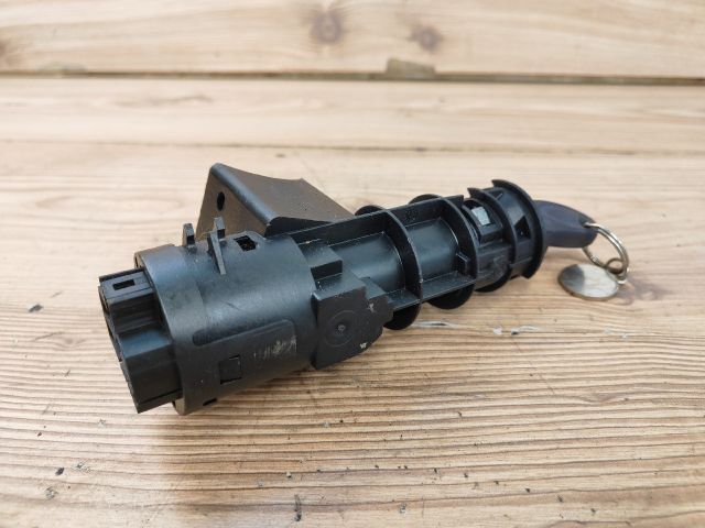 bontott FIAT SEICENTO Gyújtáskapcsoló