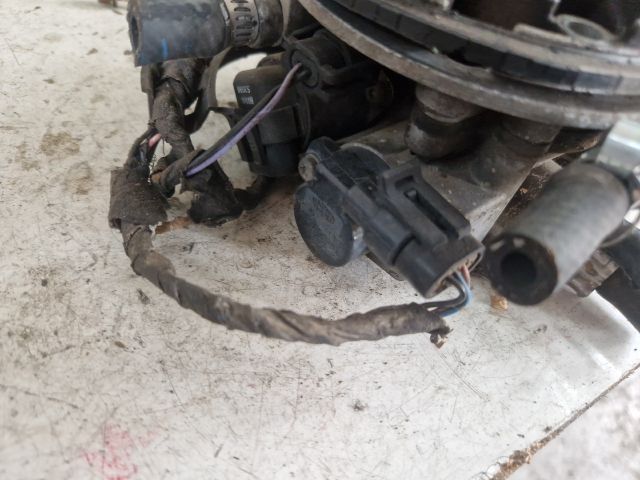 bontott FIAT SEICENTO Központi Injektor