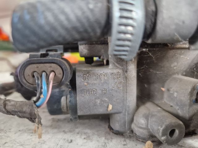 bontott FIAT SEICENTO Központi Injektor