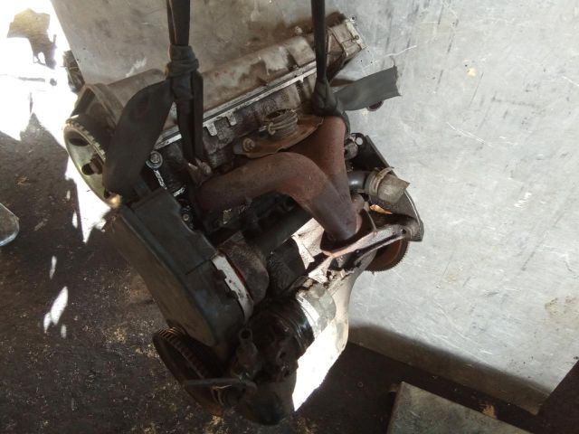 bontott FIAT SEICENTO Motor (Fűzött blokk hengerfejjel)